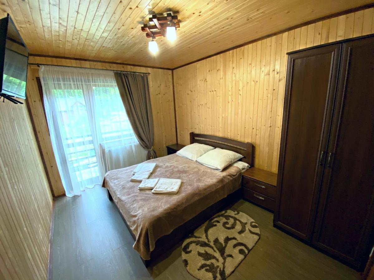 Під Магурою Otel Vorokhta Dış mekan fotoğraf