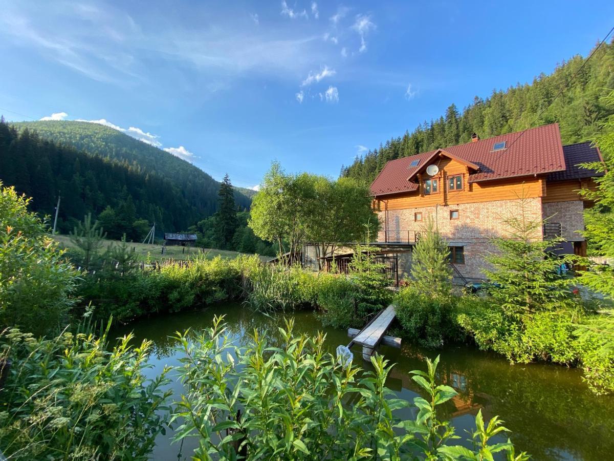 Під Магурою Otel Vorokhta Dış mekan fotoğraf