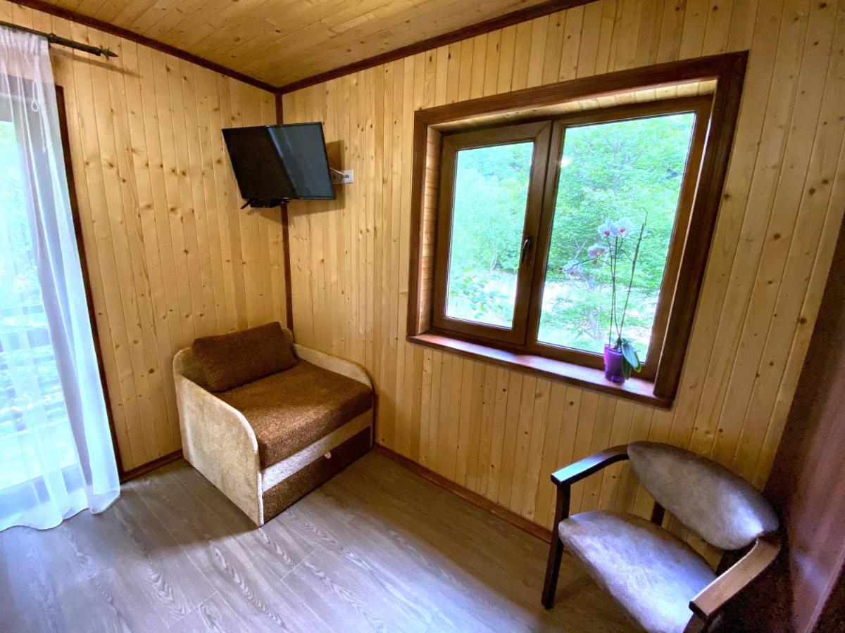 Під Магурою Otel Vorokhta Dış mekan fotoğraf