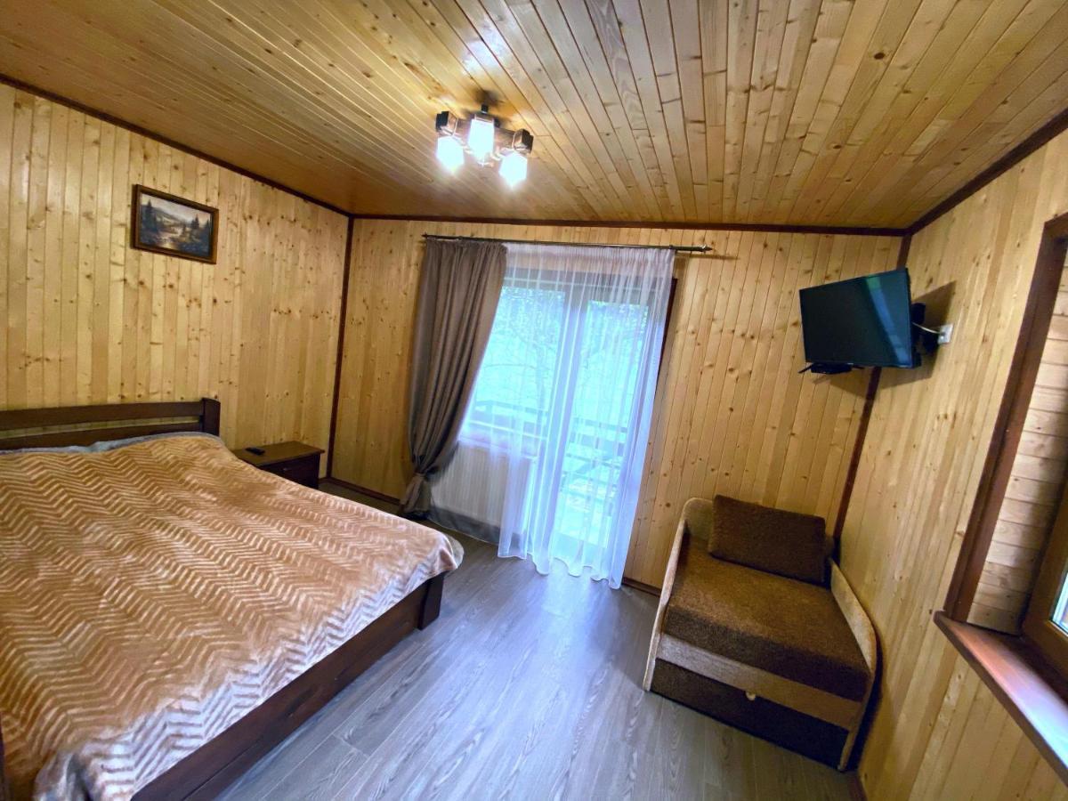 Під Магурою Otel Vorokhta Dış mekan fotoğraf