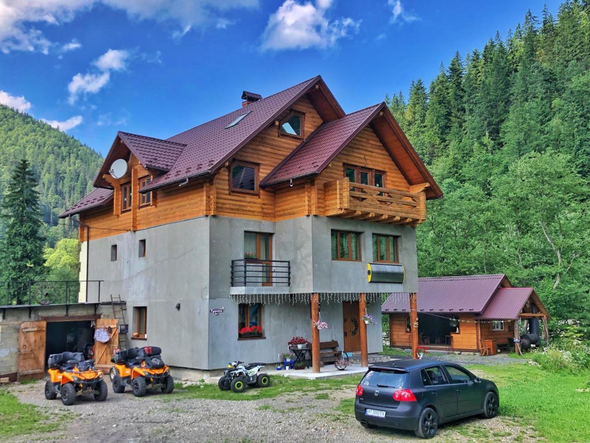 Під Магурою Otel Vorokhta Dış mekan fotoğraf